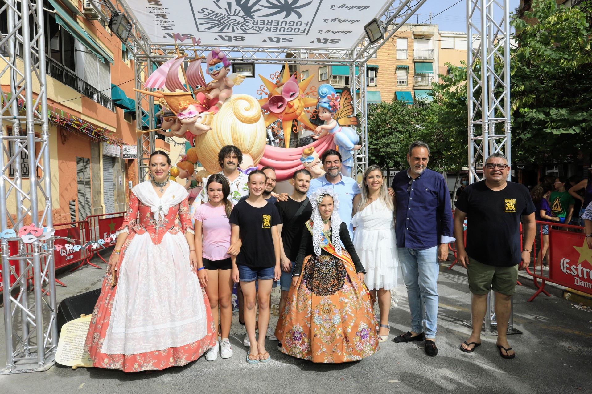 Visita A La Hoguera Infantil Ganadora De Foguerer Carolinas