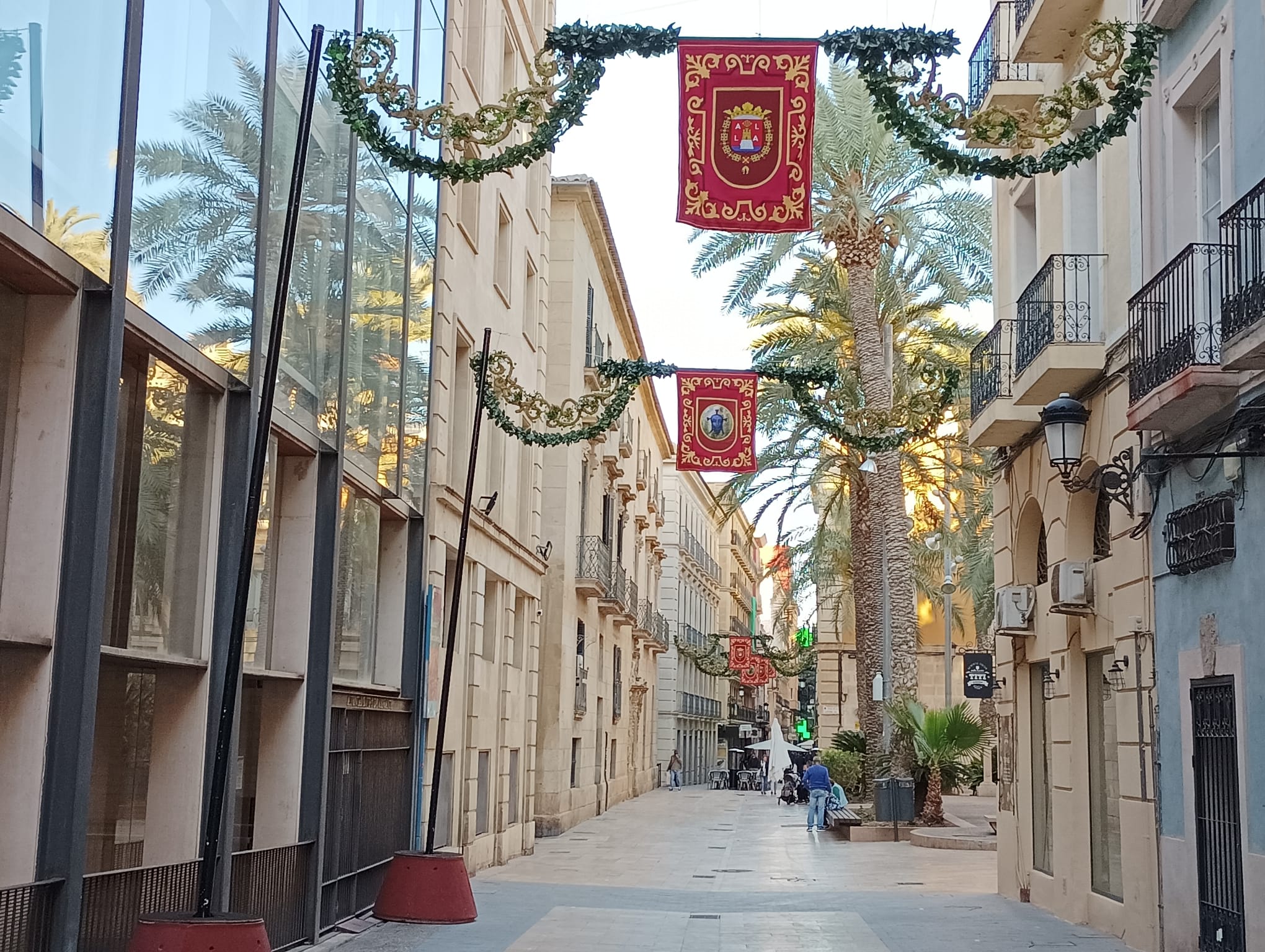 Una treintena de tapices por La Peregrina en el Casco Antiguo y el caserío  de Santa Faz | Ayuntamiento de Alicante