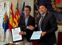 Firma convenio Ayuntamiento y Fundació Comunitat Valenciana Regió Europea