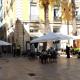 Una terraza en una calle de Alicante